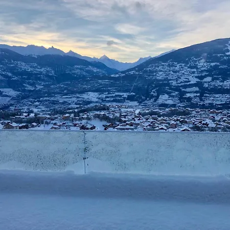 Exceptionnel Avec Vue Epoustouflante ! Savièse